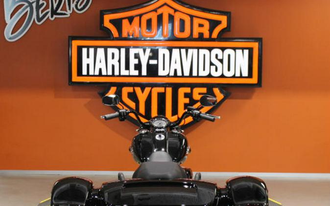 2023 Harley-Davidson® FLRT - Freewheeler®