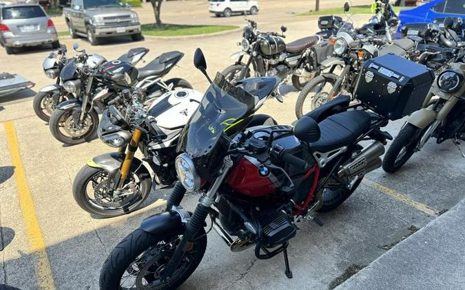 2021 BMW R nineT Scrambler 719 Black Storm Metallic/Racing Red