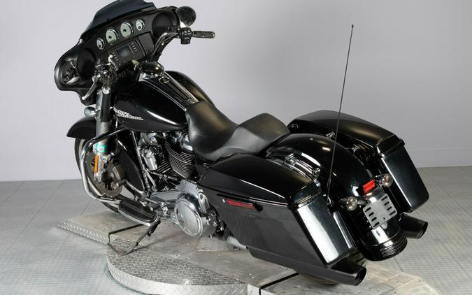 2017 Harley-Davidson Street Glide Special