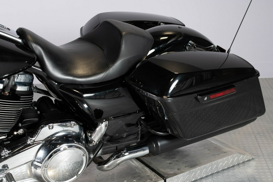 2017 Harley-Davidson Street Glide Special