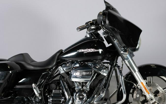 2017 Harley-Davidson Street Glide Special