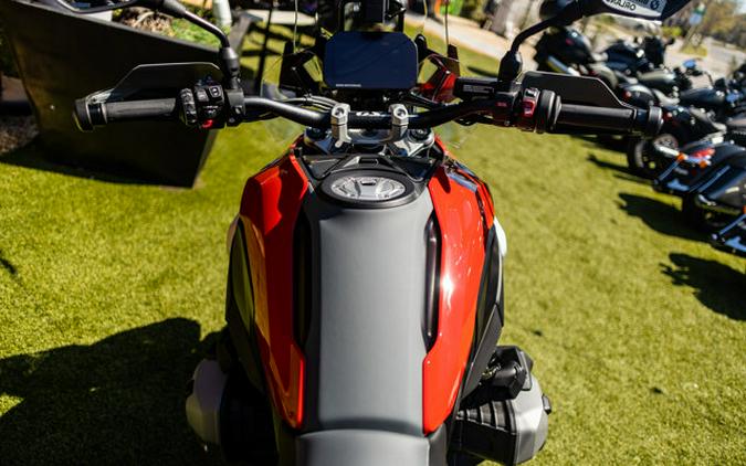 2026 BMW R 1300 GS RACING RED