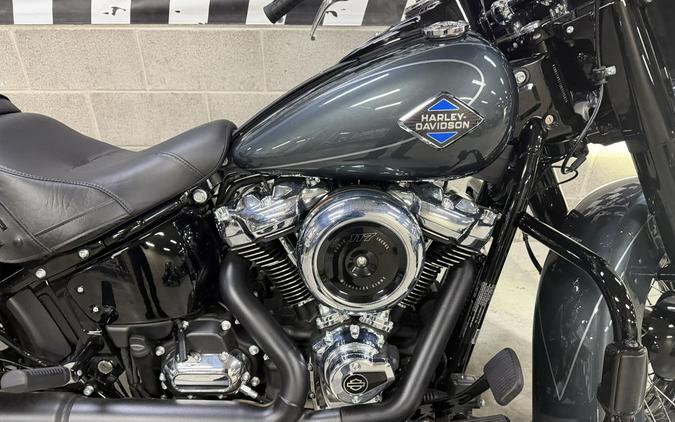 2025 Harley-Davidson® FLHC - Heritage Classic