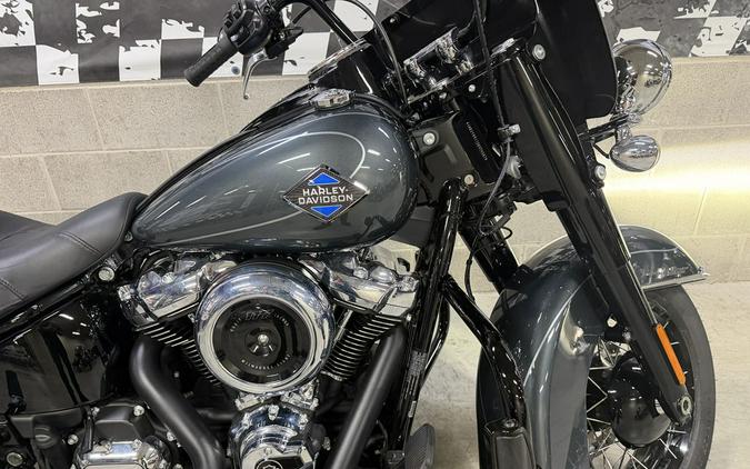 2025 Harley-Davidson® FLHC - Heritage Classic