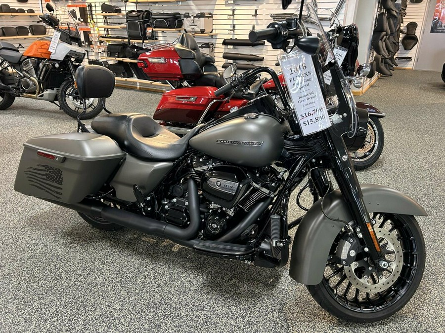 2018 Harley-Davidson® FLHRXS Road King® Special