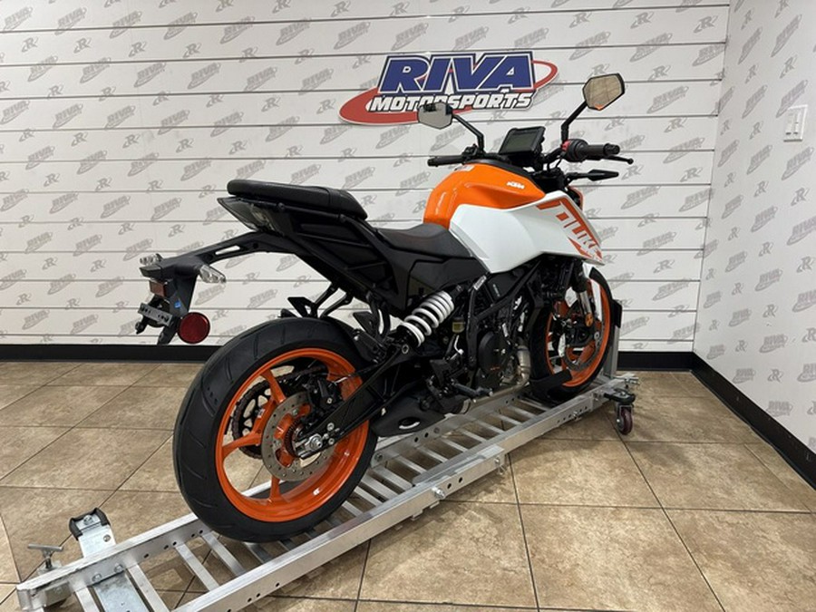 2024 KTM Duke 250