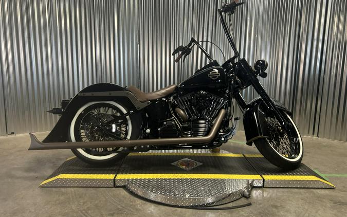 2014 Harley-Davidson CVO Softail Deluxe BLACK W/ PINSTRIPE