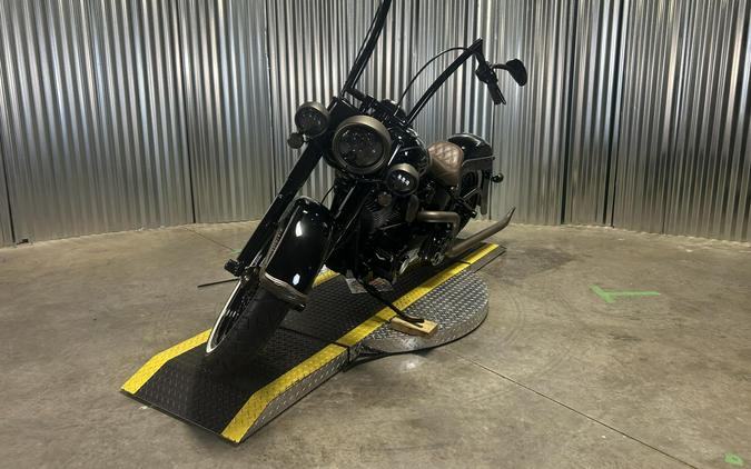 2014 Harley-Davidson CVO Softail Deluxe BLACK W/ PINSTRIPE