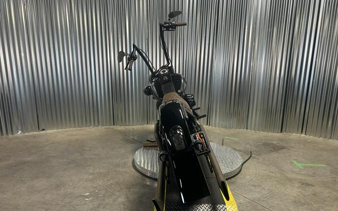 2014 Harley-Davidson CVO Softail Deluxe BLACK W/ PINSTRIPE