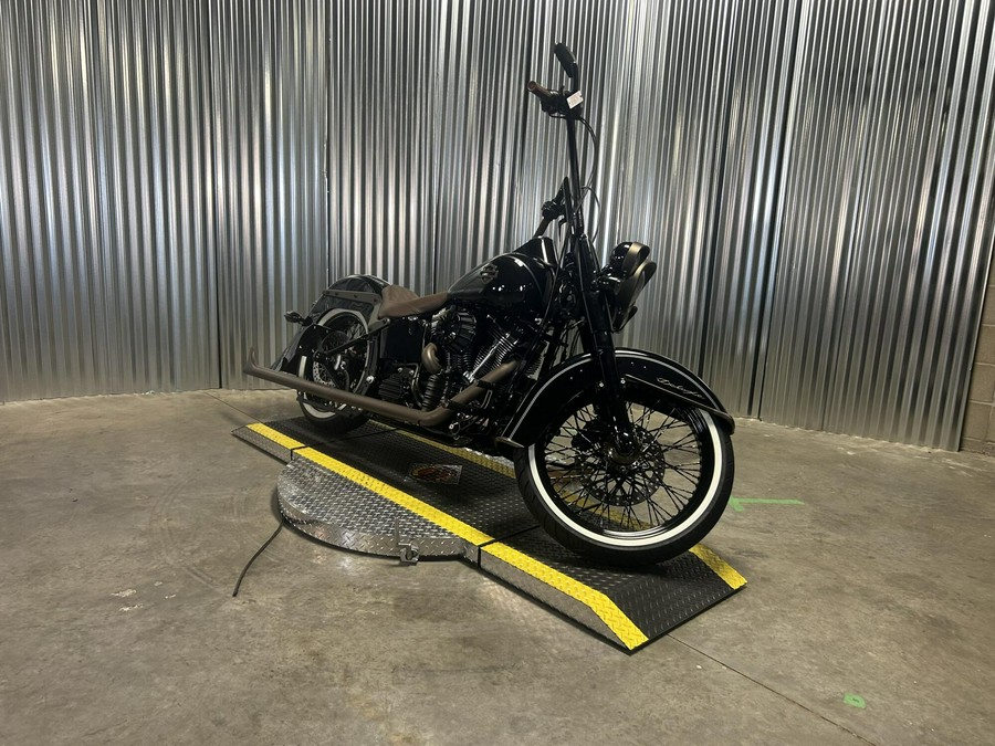 2014 Harley-Davidson Softail Deluxe BLACK W/ PINSTRIPE