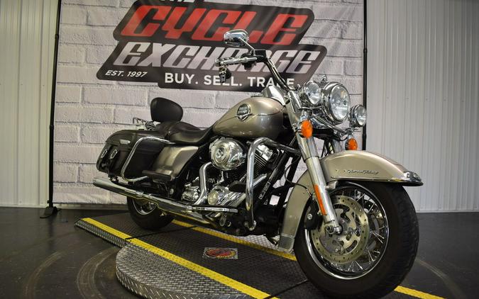 2009 Harley-Davidson® FLHRC - Road King® Classic