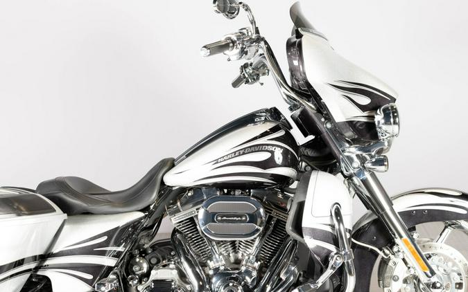 2015 Harley-Davidson CVO Street Glide