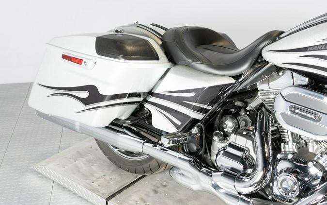 2015 Harley-Davidson CVO Street Glide