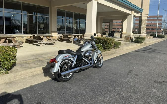 2012 Harley-Davidson® Switchback™ BRIL SILVER