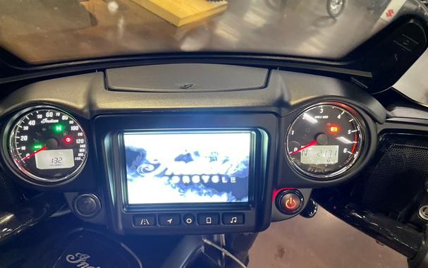 2020 Indian Motorcycle Indian® Chieftain® Dark Horse®