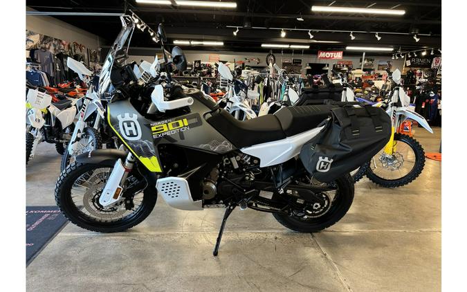 2027 901 Norden Expedition - Husqvarna Motorcycles