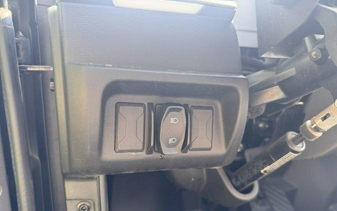 2024 CFMOTO ZFORCE 800 Trail RED