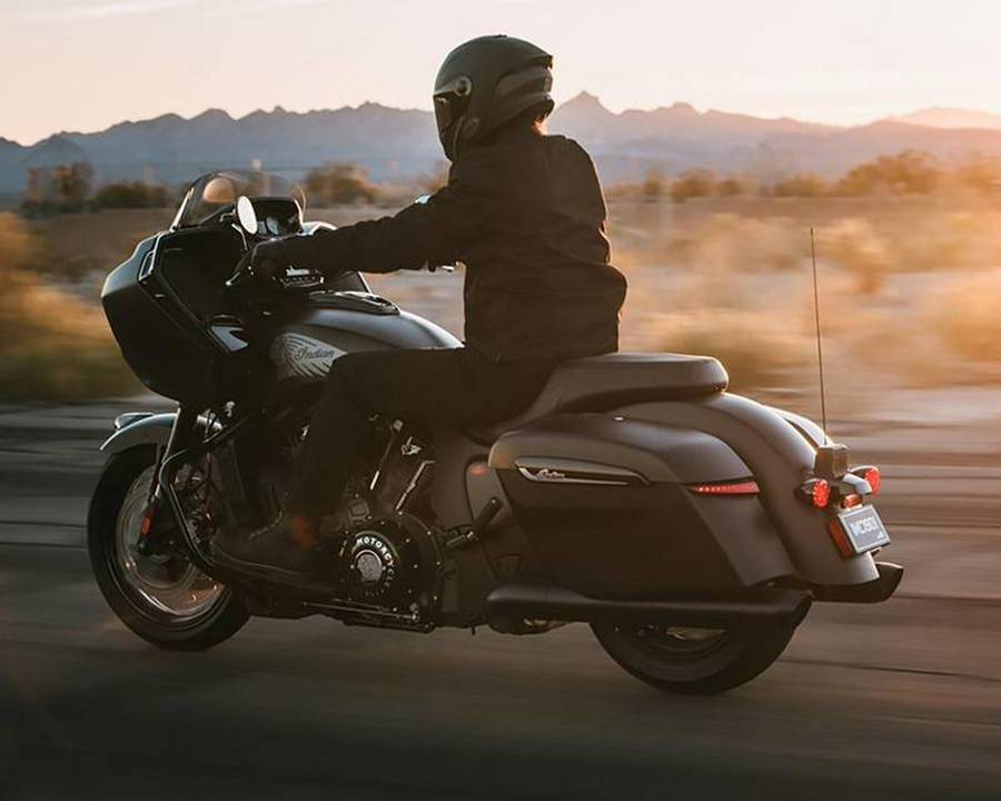 2025 Indian Motorcycle Challenger 112 Dark Horse® with PowerBand Audio Package - Moss Green Smoke