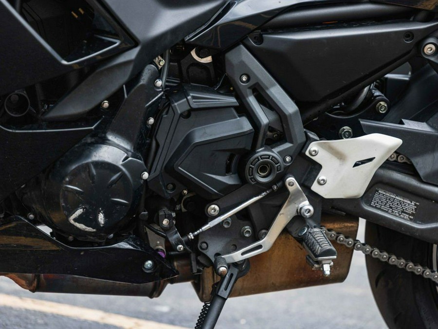 2025 Kawasaki Ninja® 650 Base