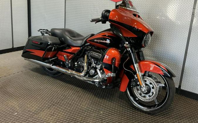 2017 Harley-Davidson Street Glide CVO
