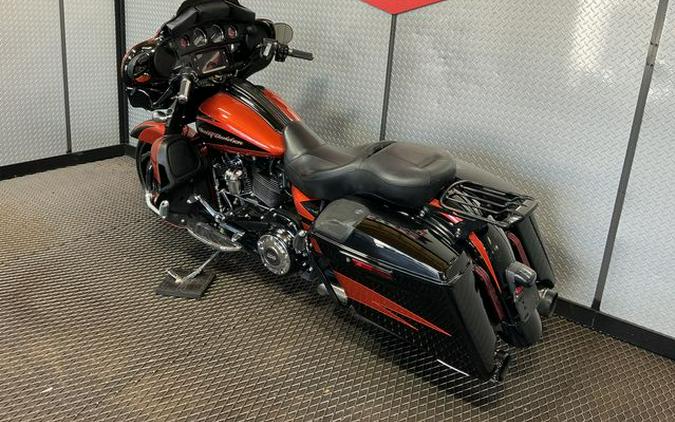 2017 Harley-Davidson Street Glide CVO