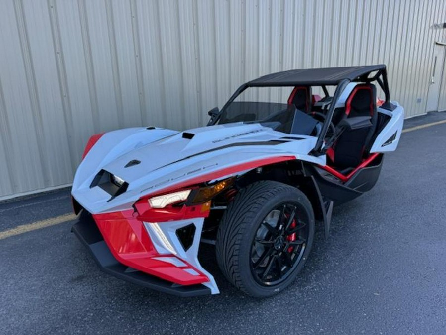 2024 Polaris Slingshot® ROUSH® Edition Manual