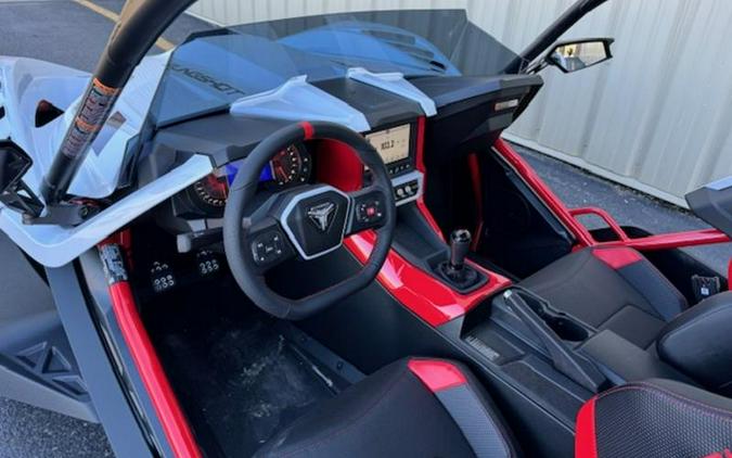 2024 Polaris Slingshot® ROUSH® Edition Manual