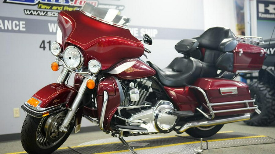 2010 Harley-Davidson® FLHTC - Electra Glide® Classic