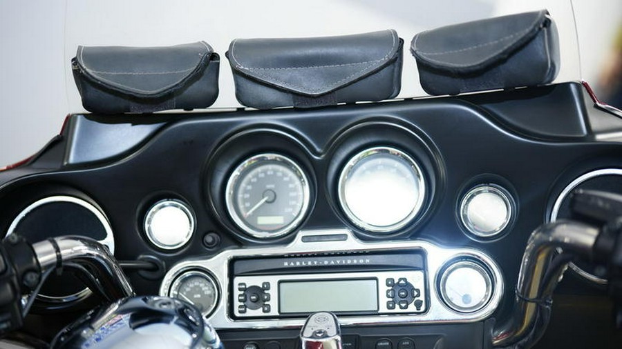 2010 Harley-Davidson® FLHTC - Electra Glide® Classic