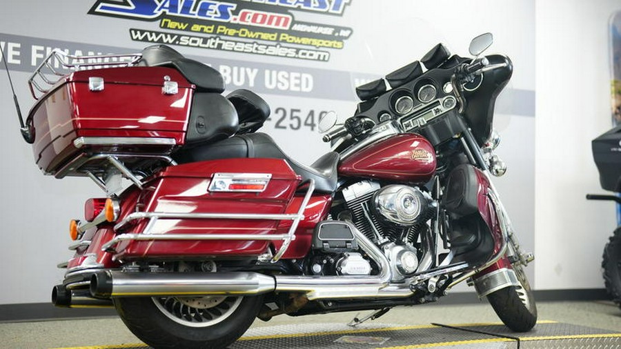 2010 Harley-Davidson® FLHTC - Electra Glide® Classic
