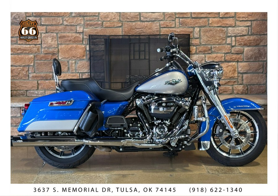 2018 Harley-Davidson® Road King® ELECBLU/SLVFRTN W/PINSTRIPE