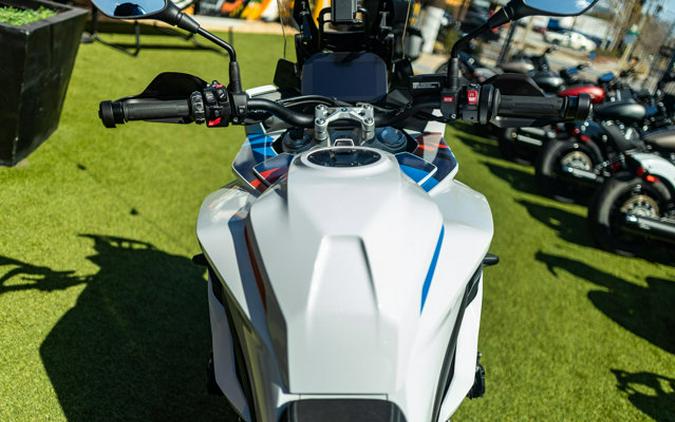 2026 BMW M 1000 XR LIGHT WHITE MOTORSPORT