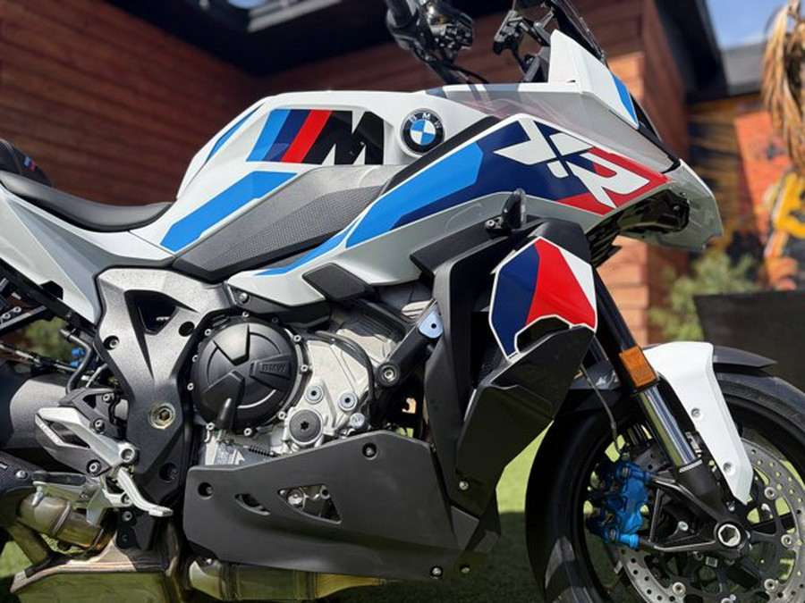 2026 BMW M 1000 XR LIGHT WHITE MOTORSPORT