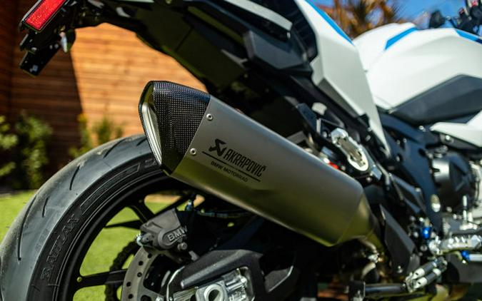 2026 BMW M 1000 XR LIGHT WHITE MOTORSPORT