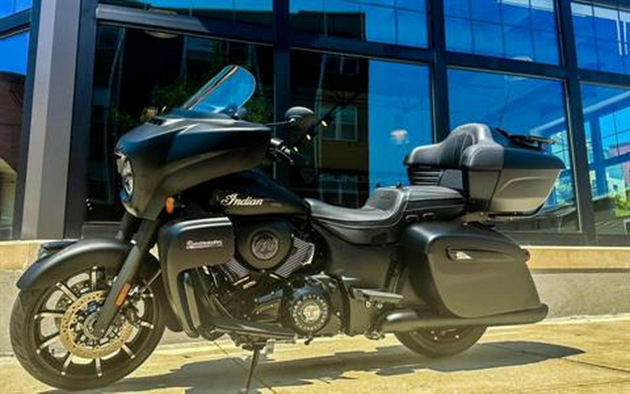 2023 Indian Motorcycle Roadmaster® Dark Horse®