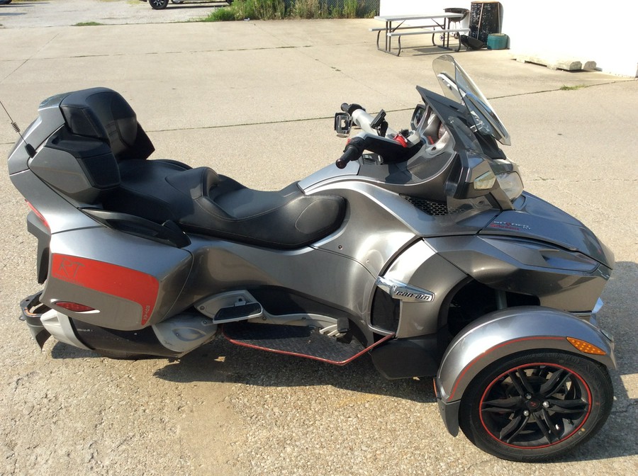 2012 Can-Am™ Spyder Roadster RT