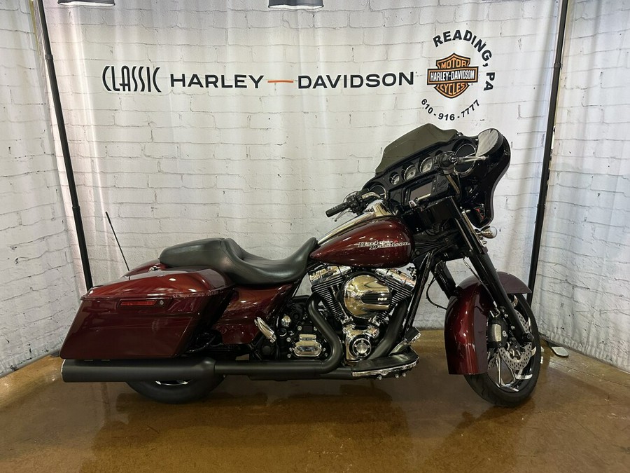 2014 Harley-Davidson Street Glide Special FLHXS Mysterious Red Sunglo