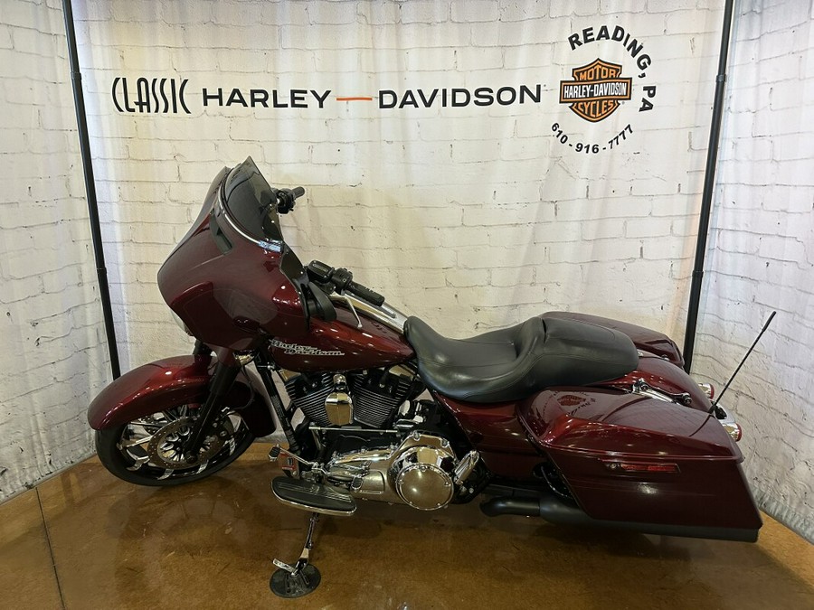 2014 Harley-Davidson Street Glide Special FLHXS Mysterious Red Sunglo