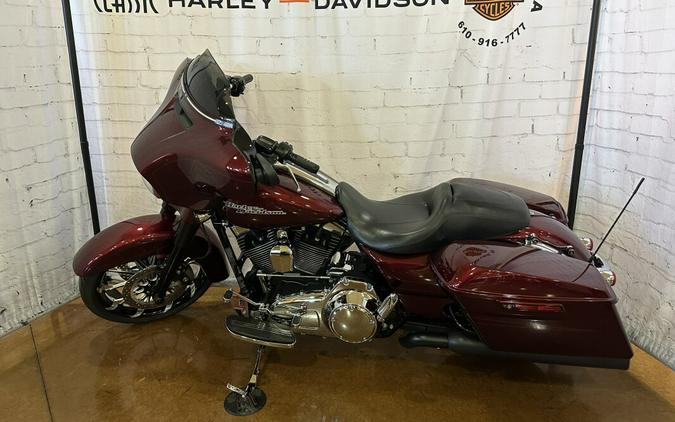 2014 Harley-Davidson Street Glide Special FLHXS Mysterious Red Sunglo