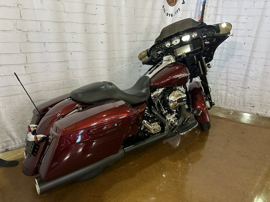 2014 Harley-Davidson Street Glide Special FLHXS Mysterious Red Sunglo