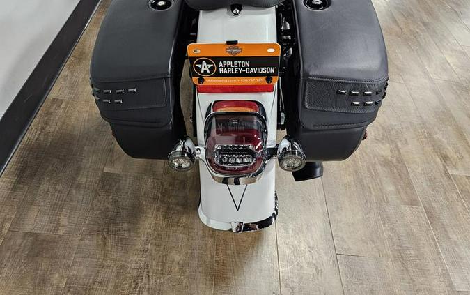 2025 Harley-Davidson® FLHC - Heritage Classic