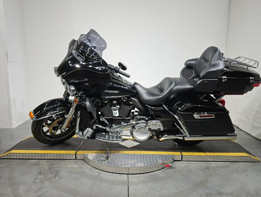 FLHTK 2019 Ultra Limited