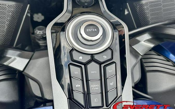 2018 Honda® Gold Wing Tour Automatic DCT Pearl Hawkseye Blue