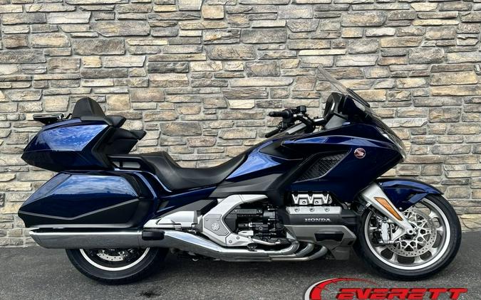 2018 Honda® Gold Wing Tour Automatic DCT Pearl Hawkseye Blue