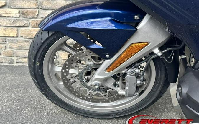 2018 Honda® Gold Wing Tour Automatic DCT Pearl Hawkseye Blue