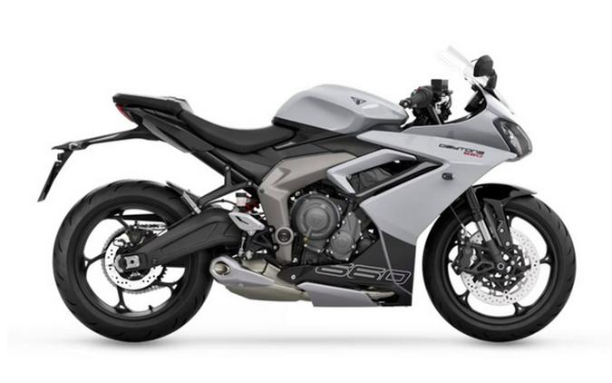 2025 Triumph Daytona 660 Snowdonia White/Sapphire Black 660