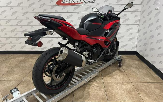 2024 Kawasaki Ninja® 500 ABS Passion Red/Metallic Flat Spark Black