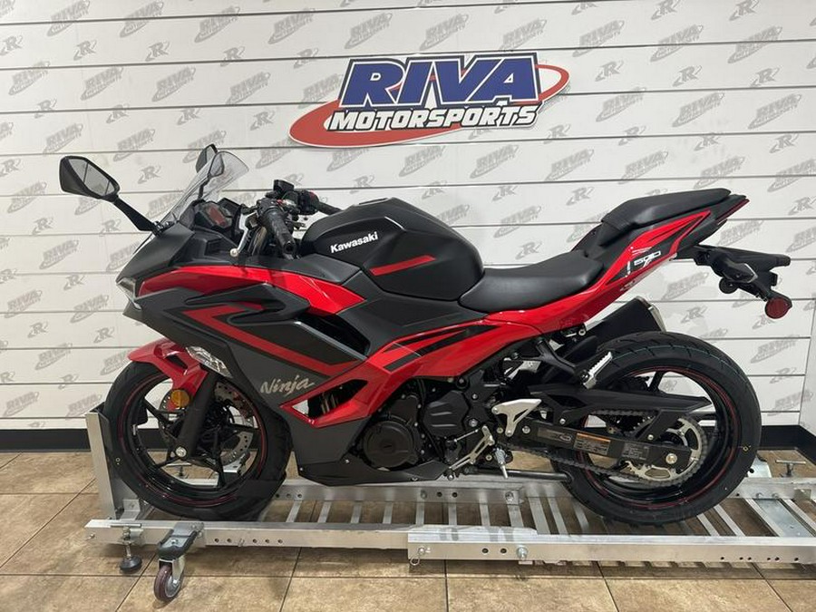 2024 Kawasaki Ninja® 500 ABS Passion Red/Metallic Flat Spark Black