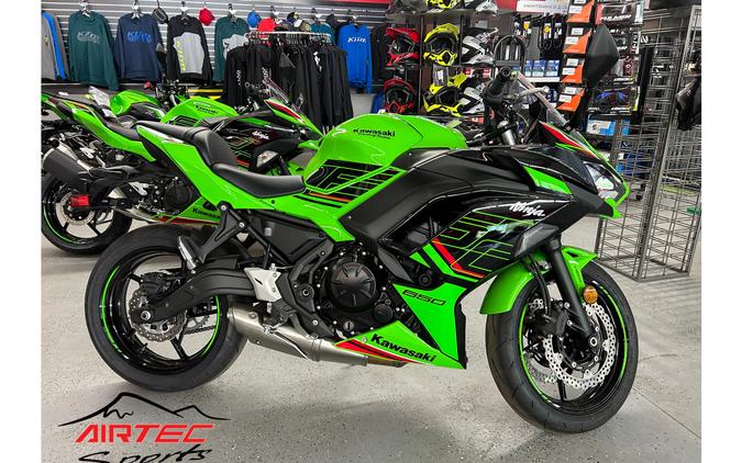 2024 Kawasaki Ninja® 650 KRT Edition ABS