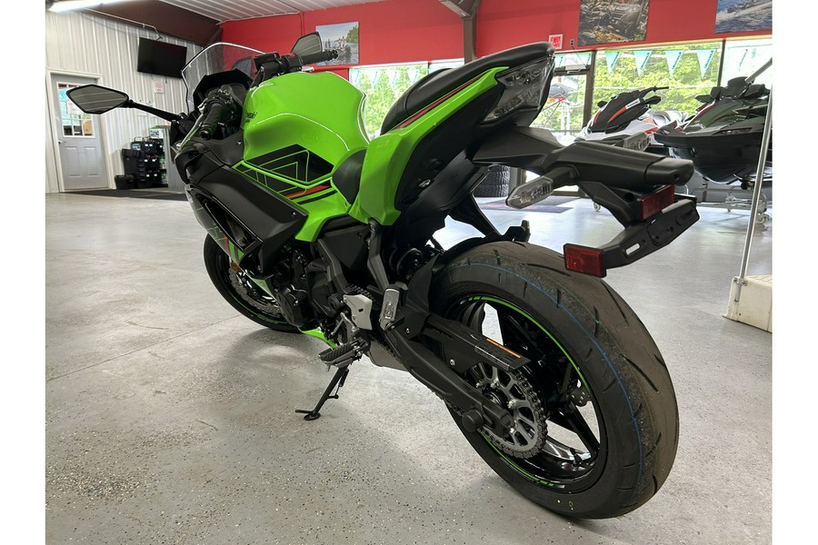 2024 Kawasaki Ninja® 650 KRT Edition ABS